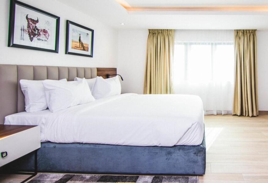 The Safron Hotel Lagos Extérieur photo
