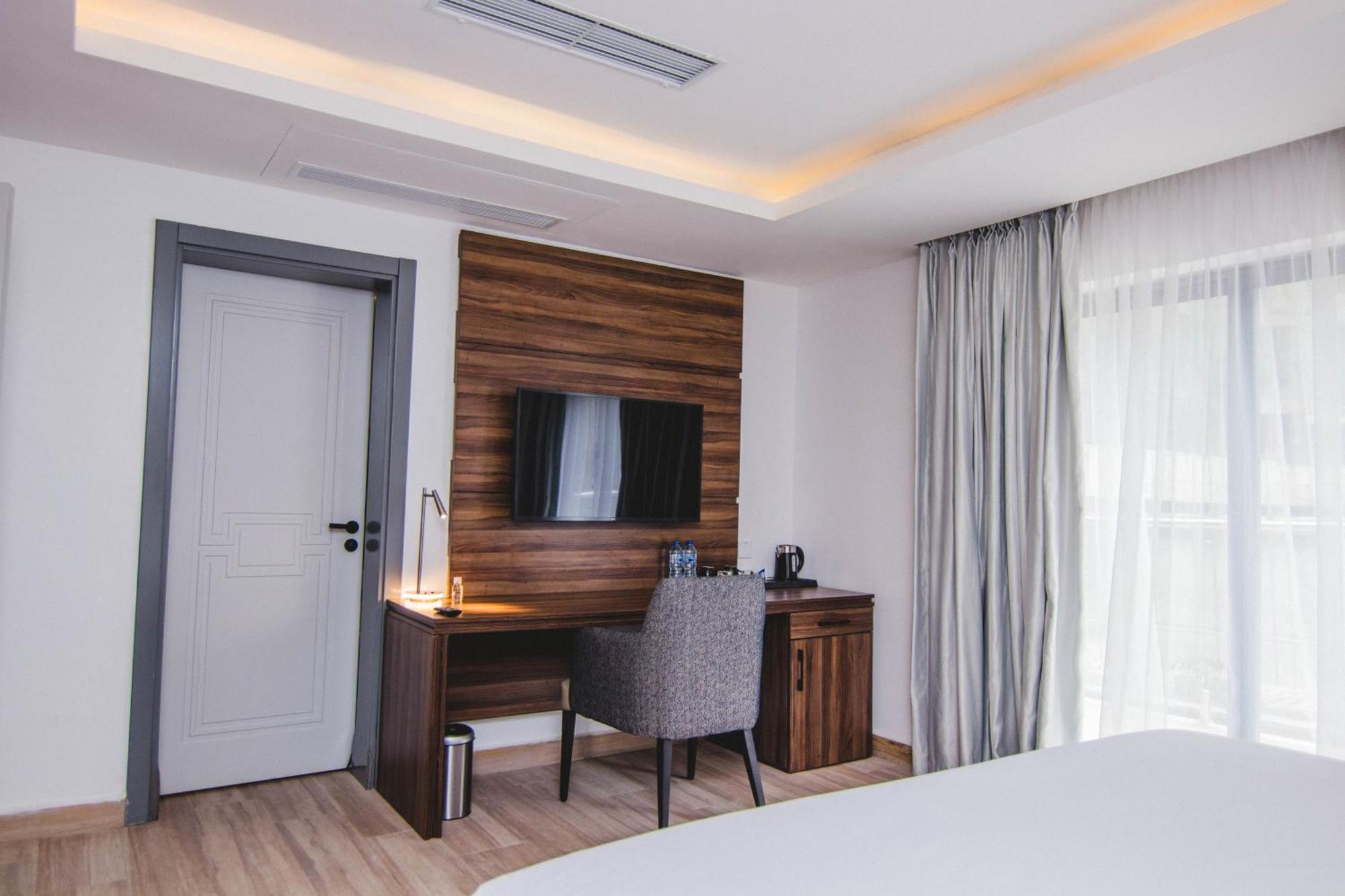 The Safron Hotel Lagos Extérieur photo