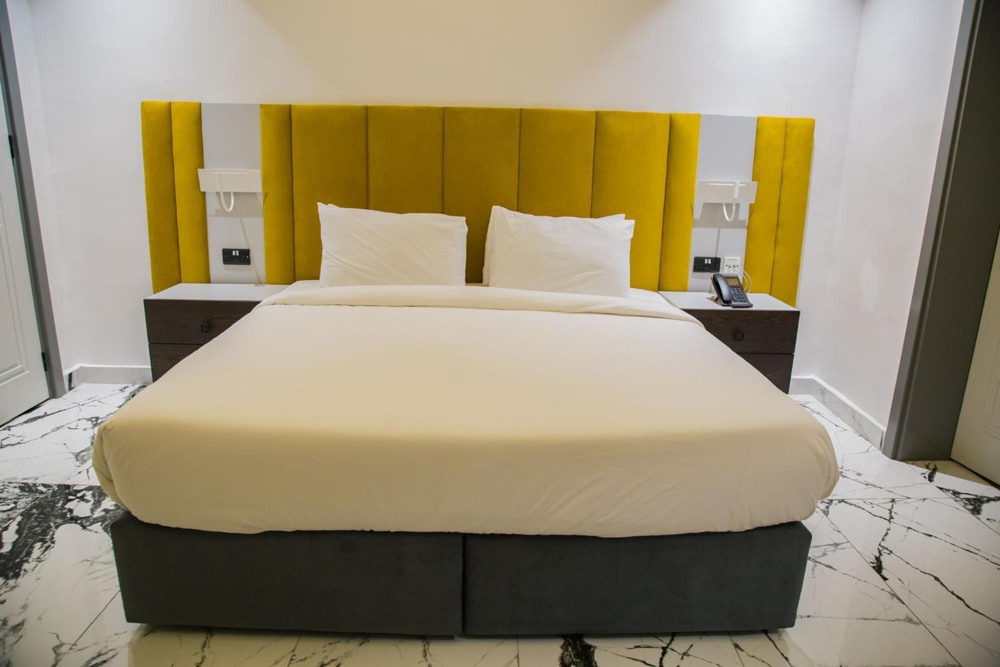 The Safron Hotel Lagos Extérieur photo