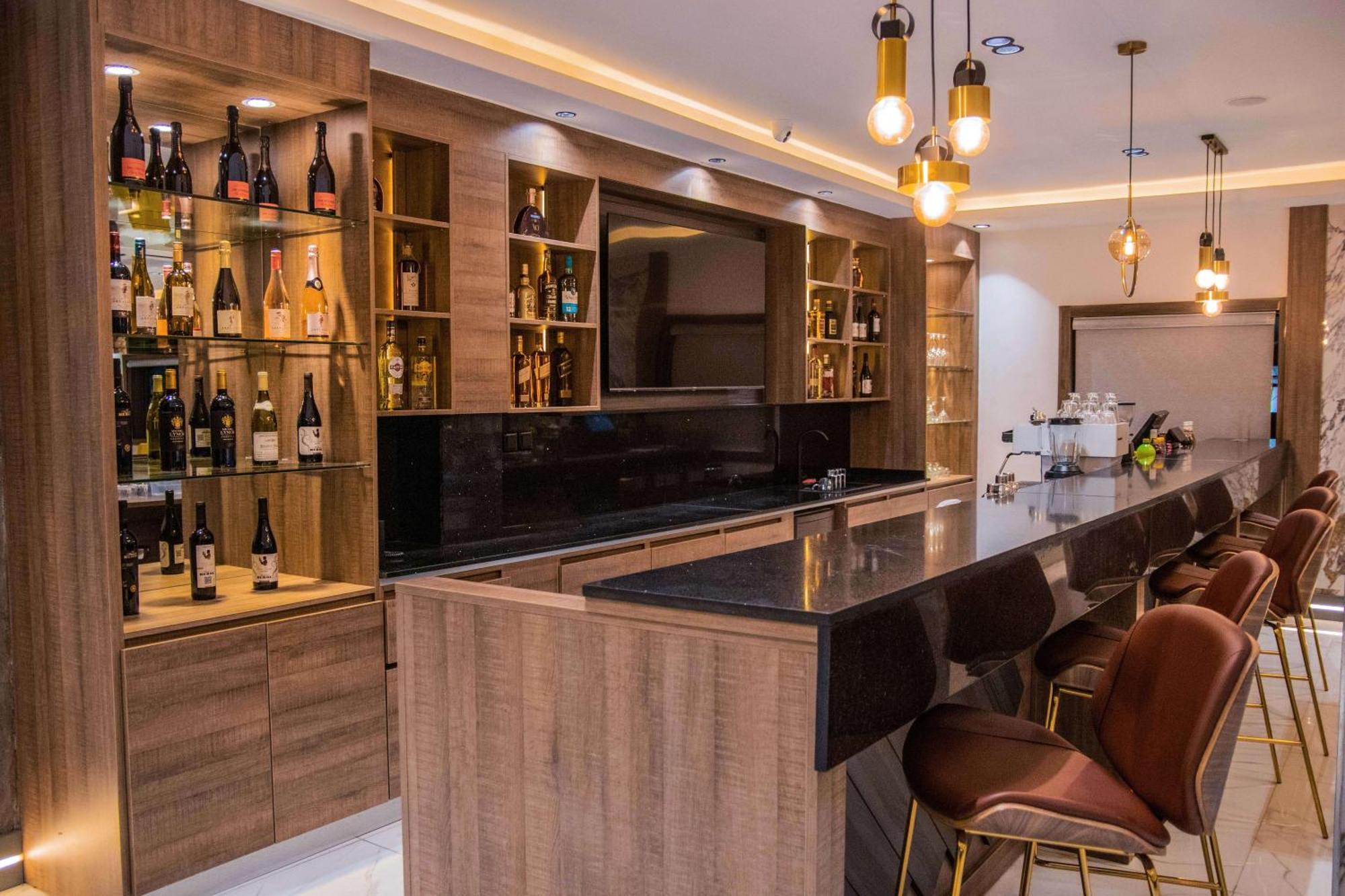 The Safron Hotel Lagos Extérieur photo