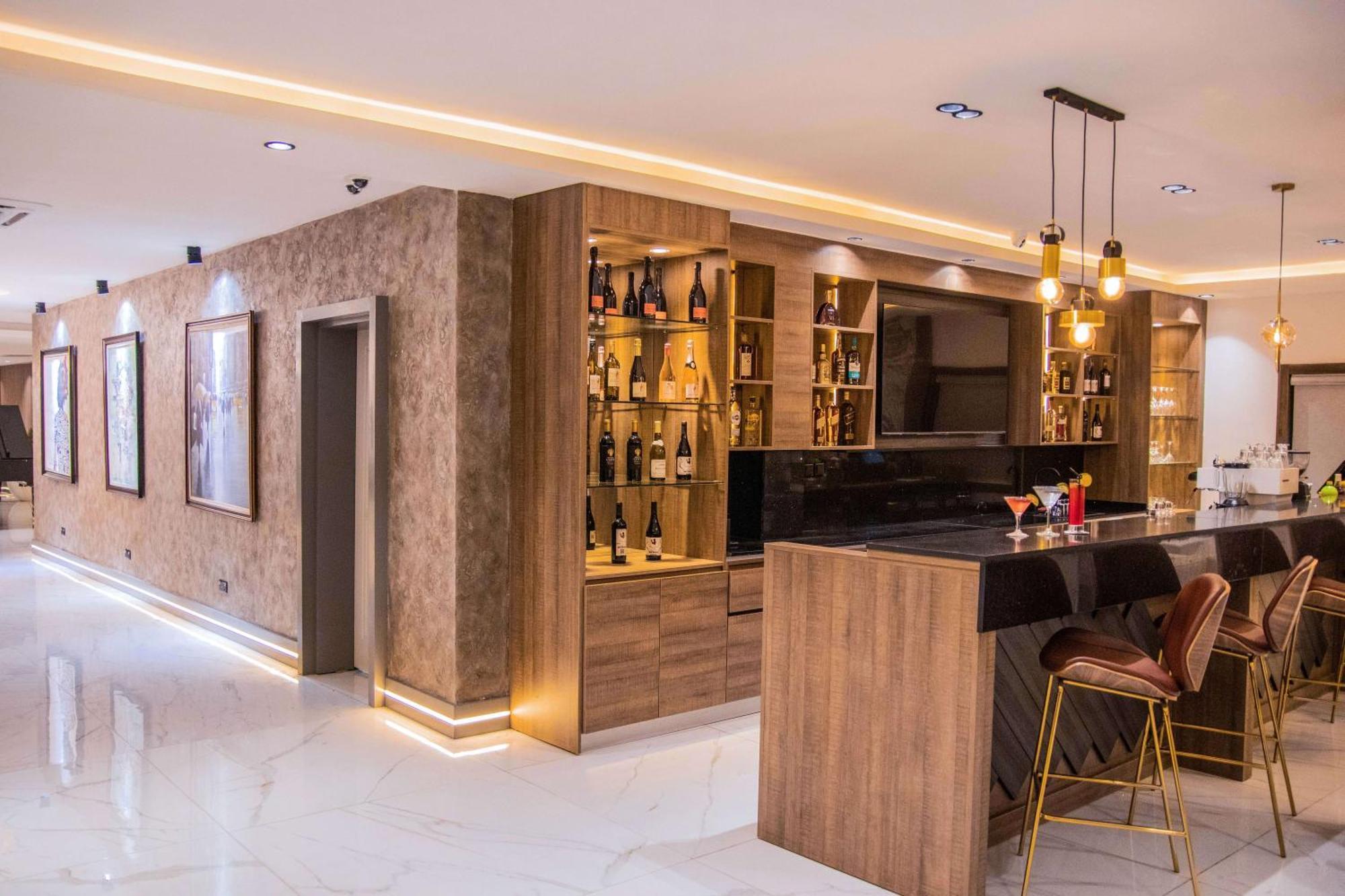 The Safron Hotel Lagos Extérieur photo