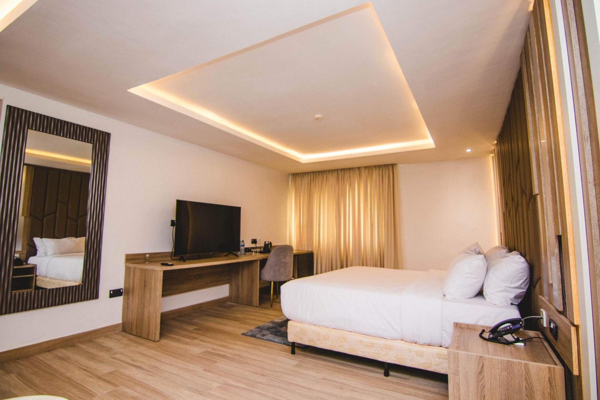 The Safron Hotel Lagos Extérieur photo