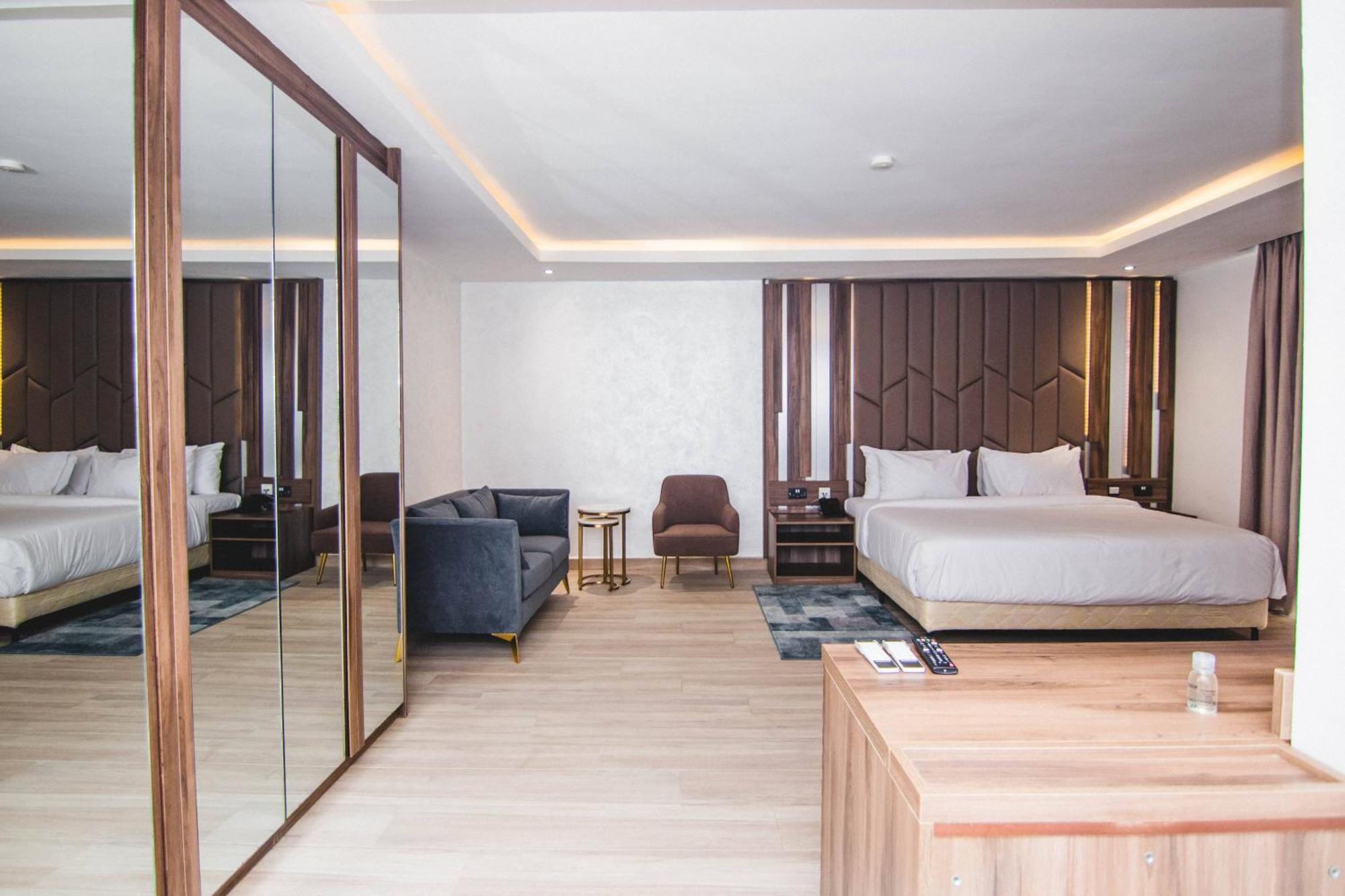 The Safron Hotel Lagos Extérieur photo