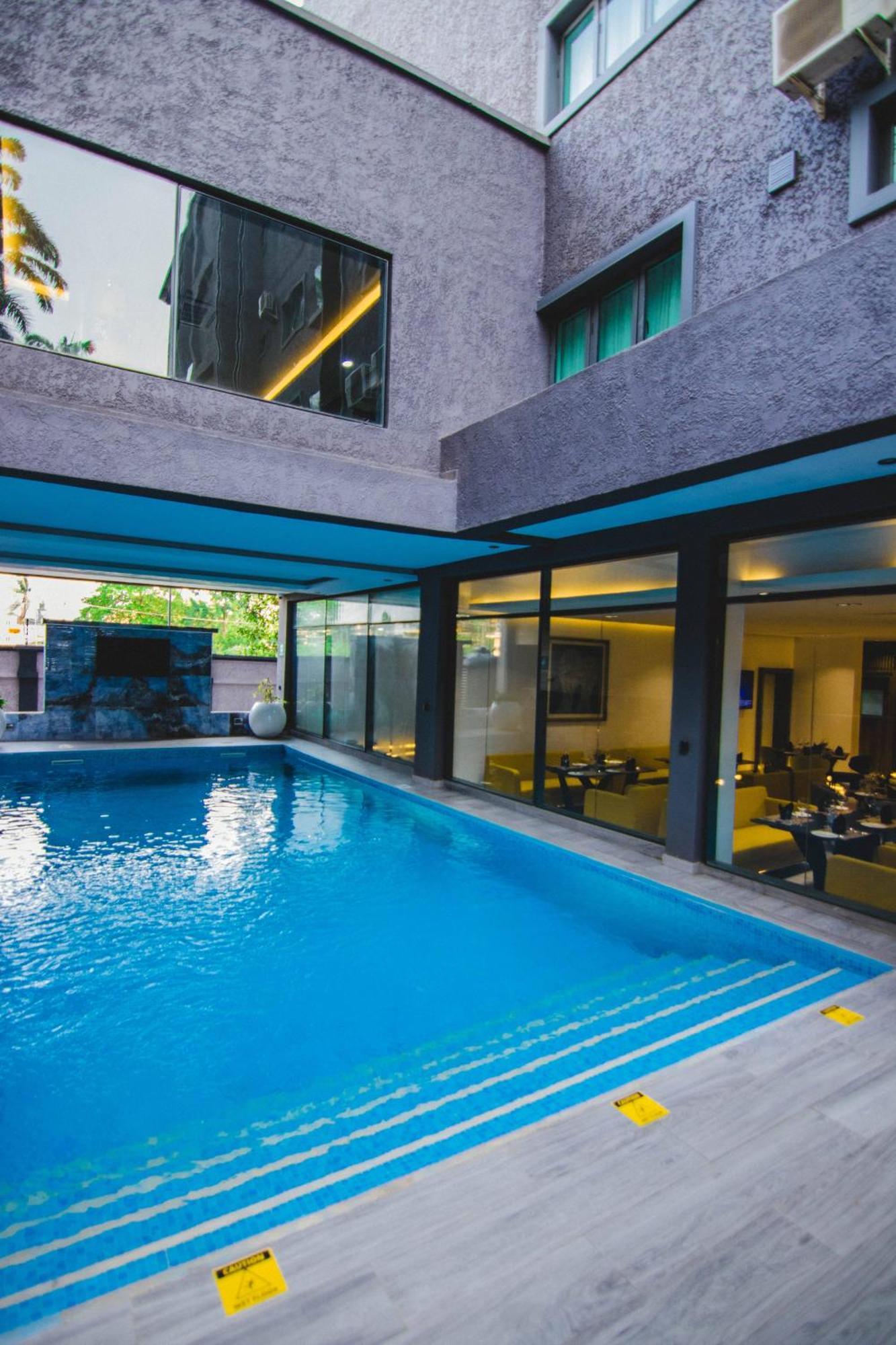 The Safron Hotel Lagos Extérieur photo