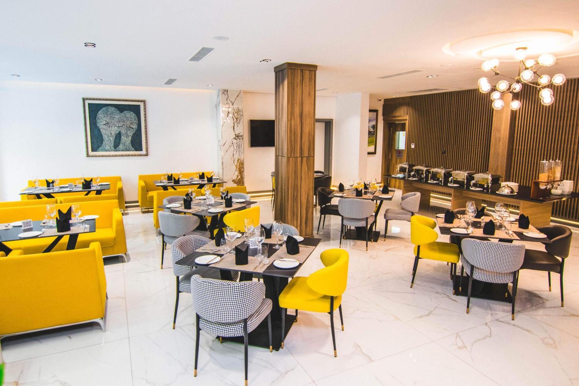 The Safron Hotel Lagos Extérieur photo