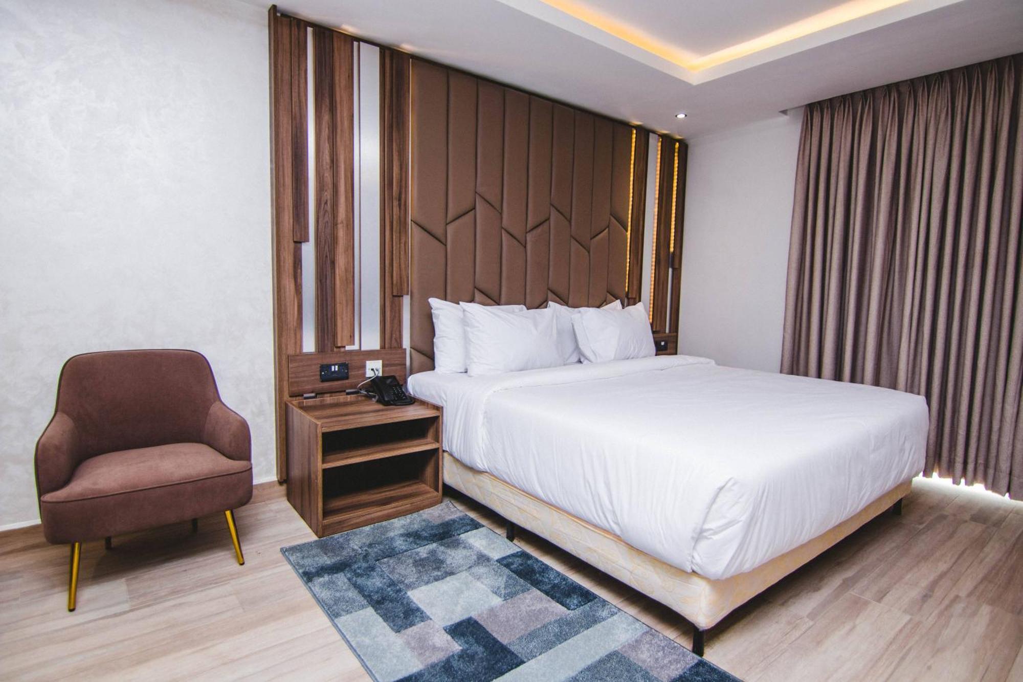 The Safron Hotel Lagos Extérieur photo