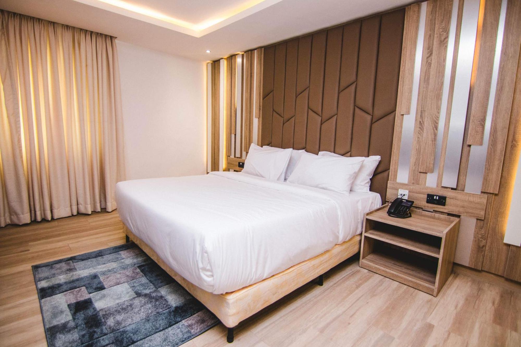 The Safron Hotel Lagos Extérieur photo