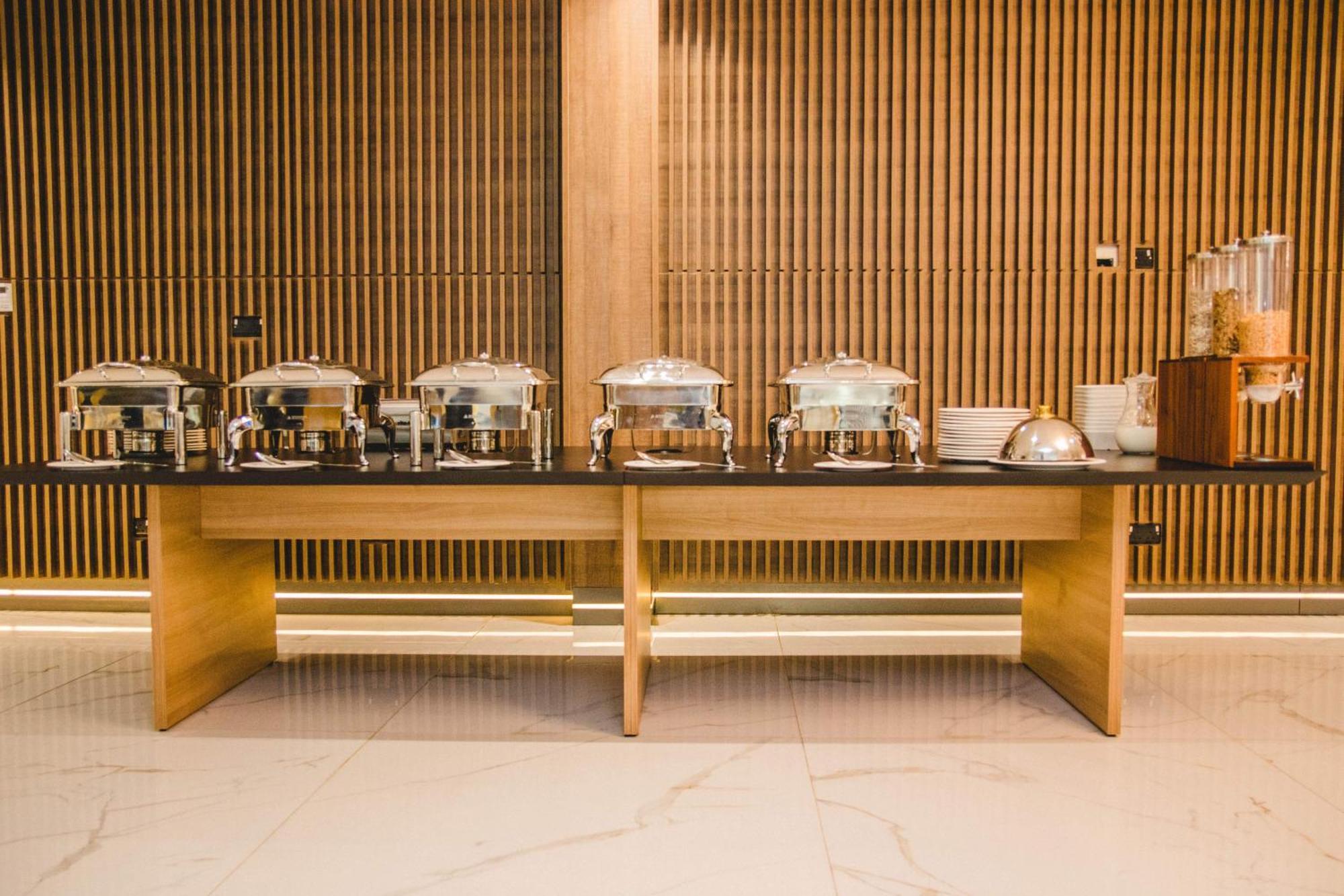The Safron Hotel Lagos Extérieur photo