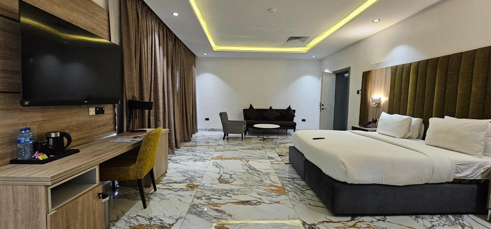 The Safron Hotel Lagos Extérieur photo